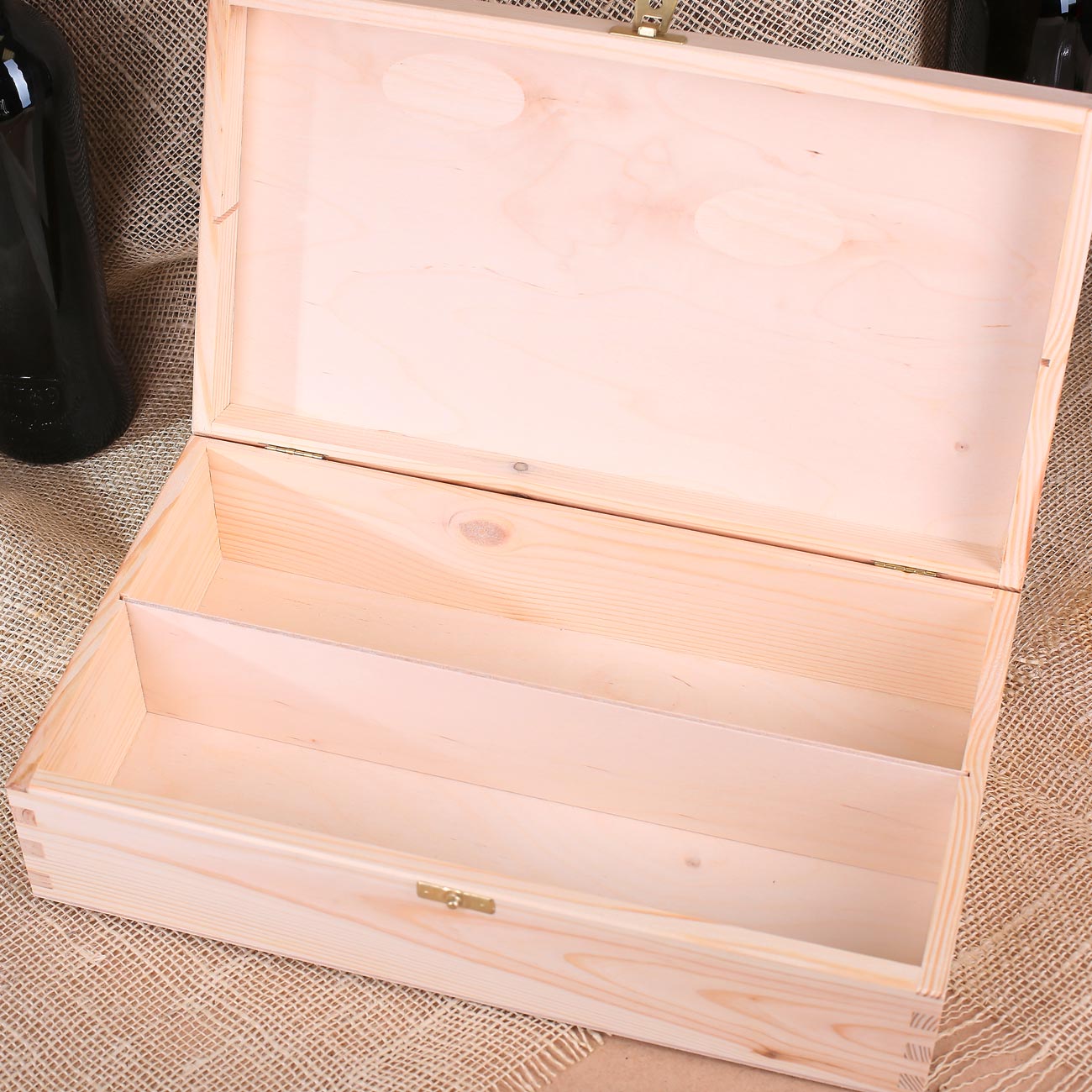 aufklappbarer Deckel