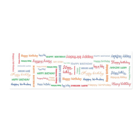 Mit Happy Birthday in verschiedenen Schriftarten bedruckt