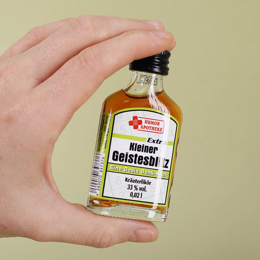 Lustig gestalteter Kräuterlikör