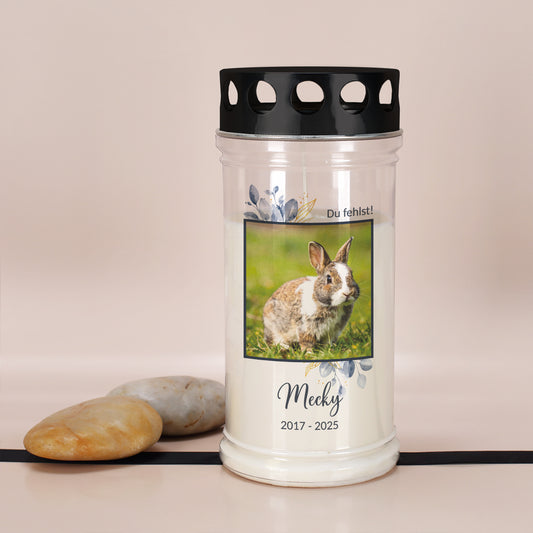 Trauerkerze mit Haustierfoto, Blättern, Name und Datum personalisiert