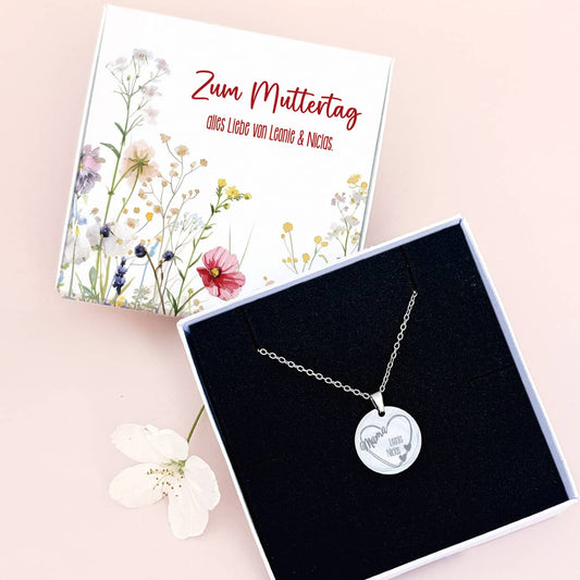 Halskette mit Namen der Kinder in Mamas Herz - mit persönlicher Geschenkbox