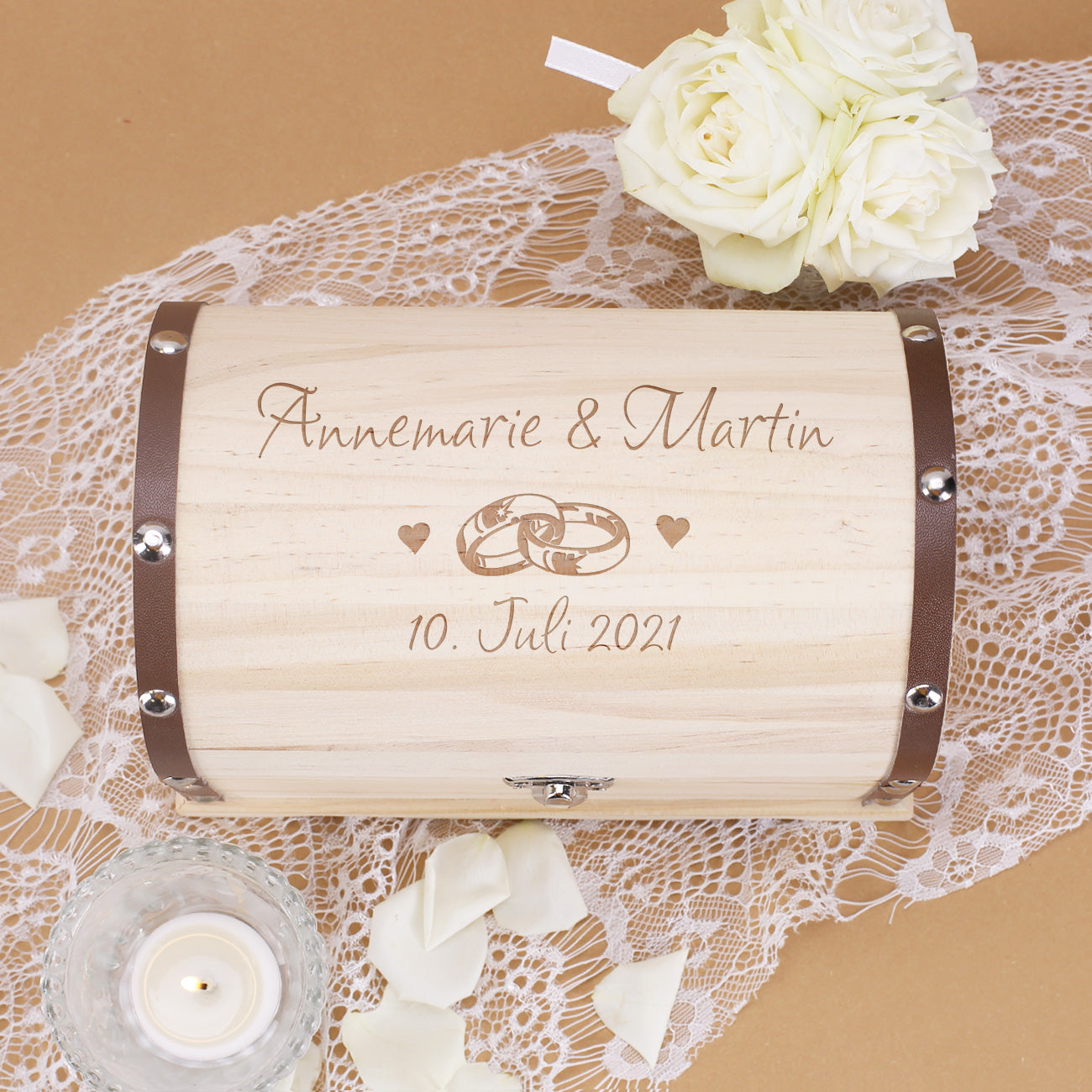 Mit wunderschönem Hochzeitsmotiv