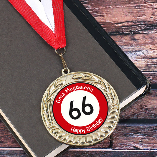 Goldener Orden zum Geburtstag mit Alter und Name