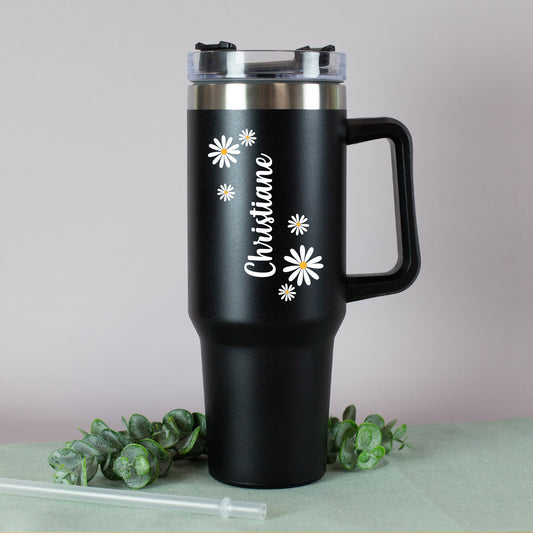 Schwarzer Thermobecher mit personalisiertem Namensmotiv und Blumen