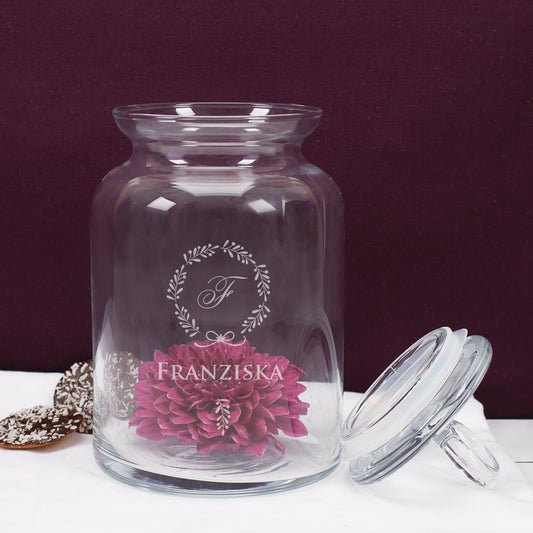 gravierte Glasdose mit Initiale und Name für Selbstgebackenes und andere Leckereien