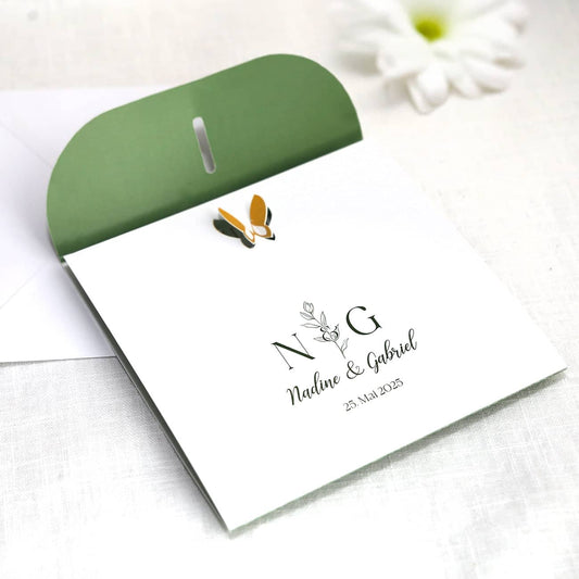 Quadratische Einladungskarte zur Hochzeit mit Schmetterlingsverschluss