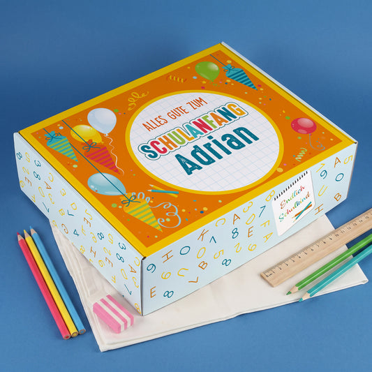 Große Geschenkbox mit Wunschname und buntem Schulanfang-Motiv