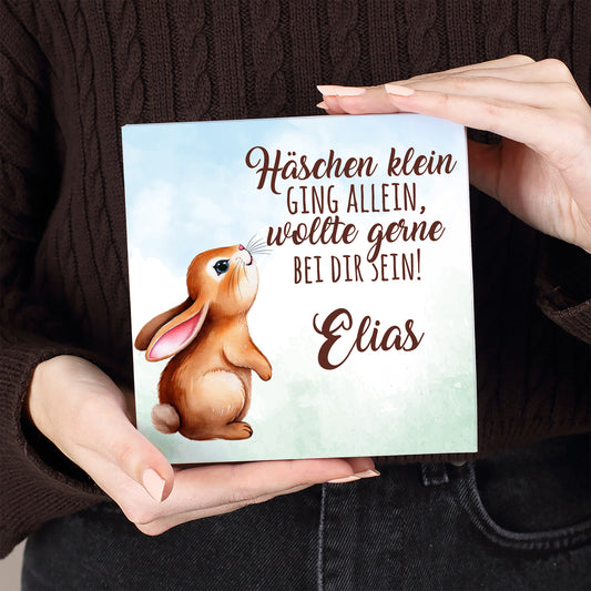 Pralinen zu Ostern mit Wunschname und Hasen-Motiv "Häschen klein ging allein, wollte gerne bei dir sein!"