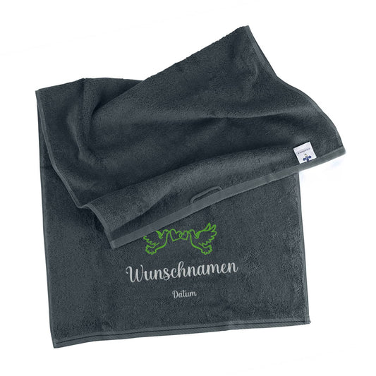 Handtuch mit Tauben zur Hochzeit bestickt mit Namen und Datum