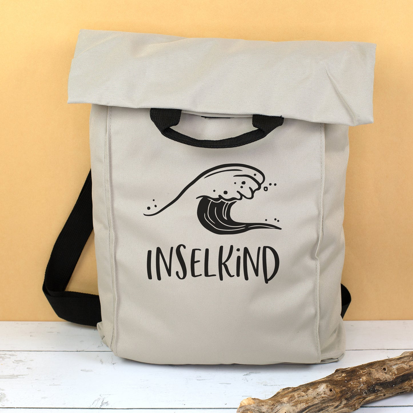 2-in-1 Rucksack & Tasche personalisiert mit Wunschtext und Wellenmotiv für Strand, Wandern & Urlaub