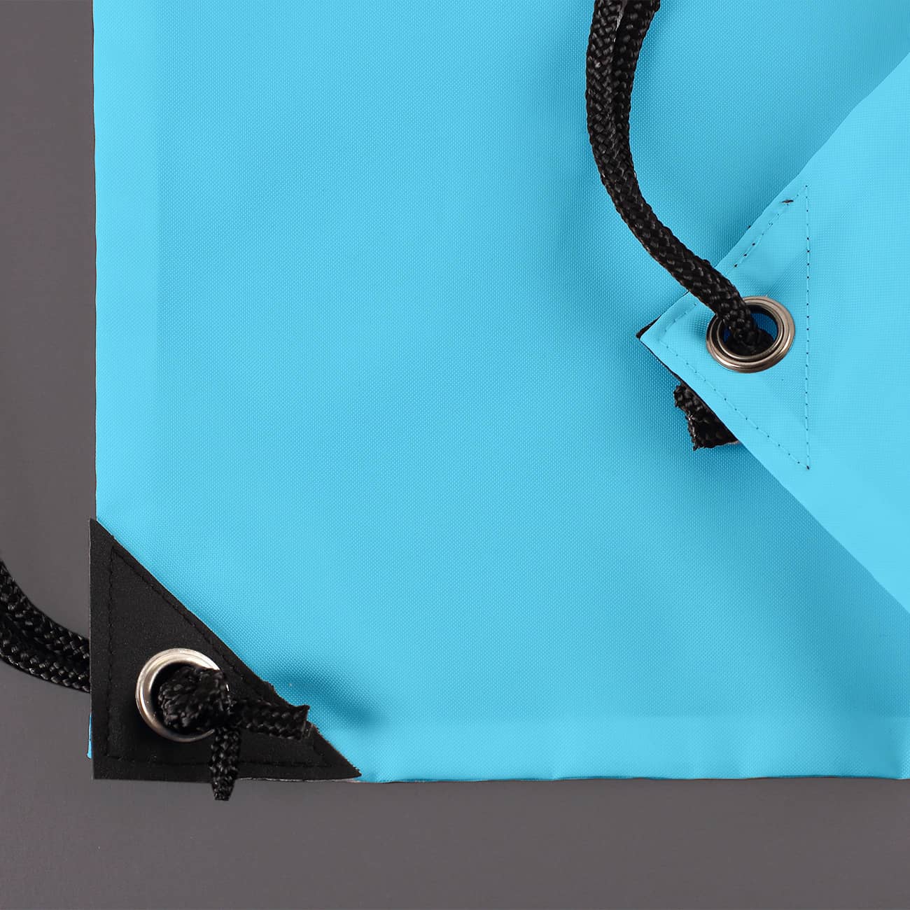 Pixel-Art Sportbeutel in hellblau mit Insel und Name