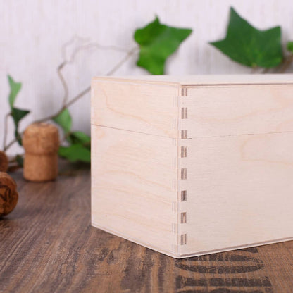 Holzverpackung für Rotwein zum Geburtstag - Detail