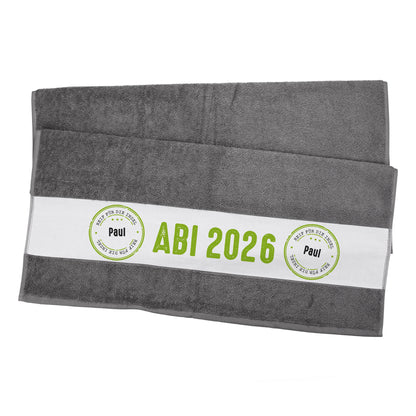 Graues Abi Badetuch mit Name - Reif für die Insel - freigestellt auf weißem Hintergrund
