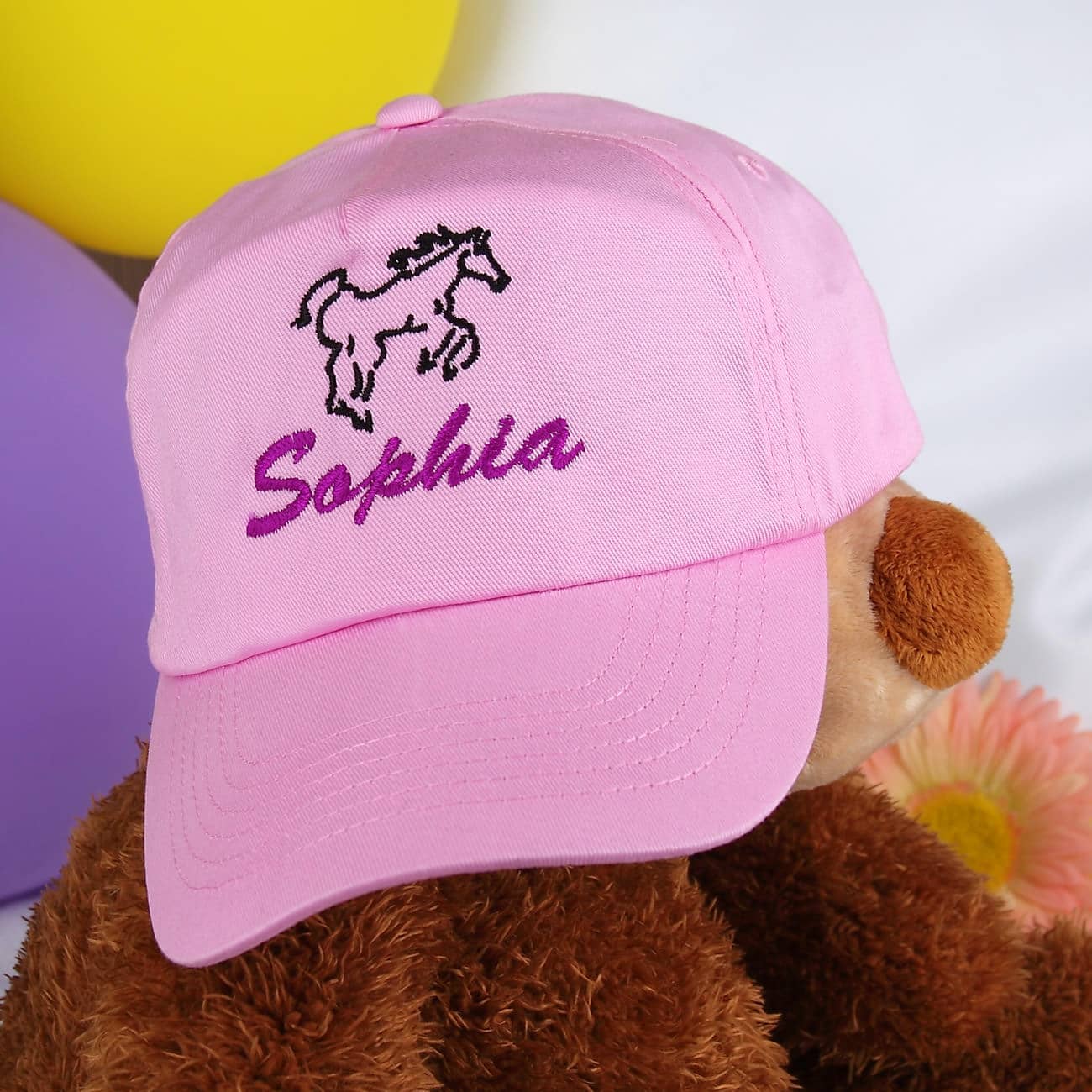 Hochwertig bestickt und robust