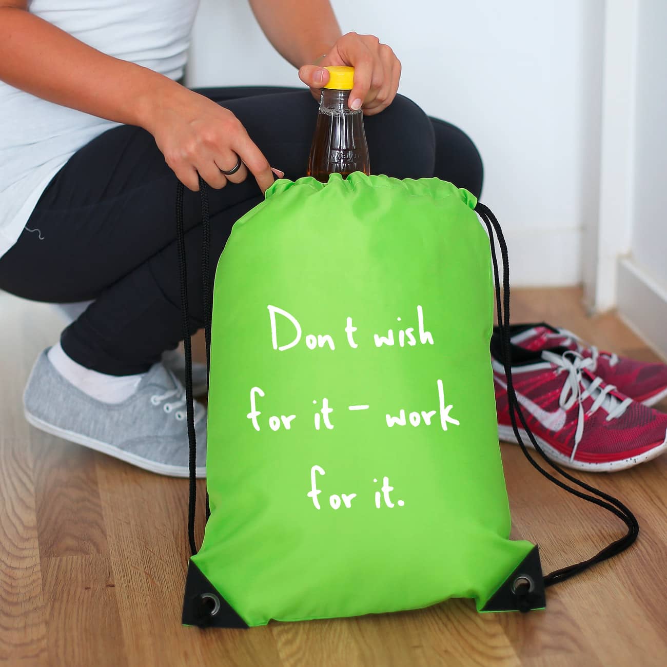 Ihr individueller Text auf einem Rucksack