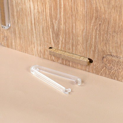 Detailbild der Stiftebox mit offener clipfritz®-Klammer und Stecköffnung