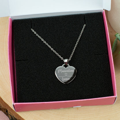 Halskette mit Herz-Anhänger und Namensgravur