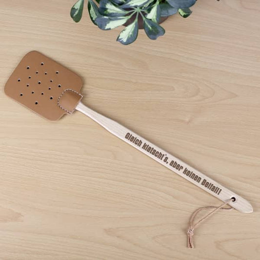Fliegenklatsche aus Holz