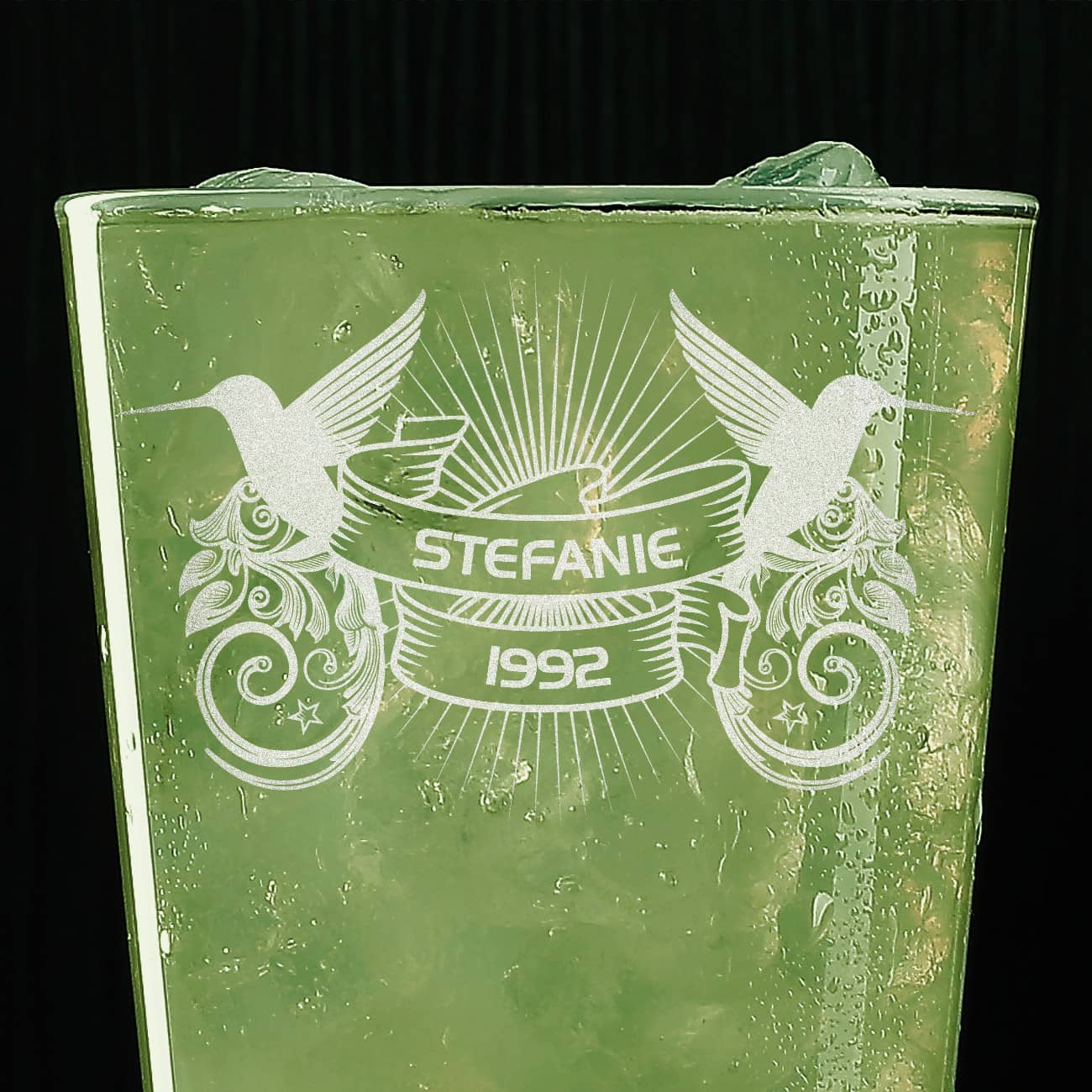 Trinkglas mit Namen und Geburtsjahr
