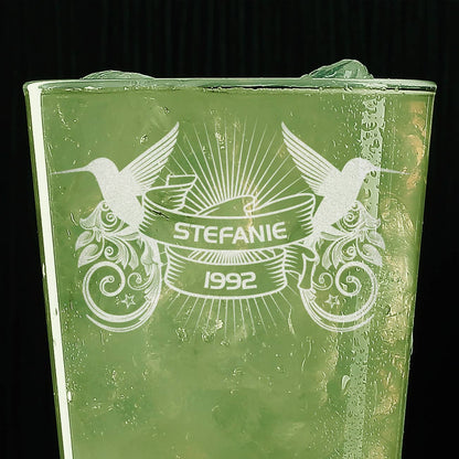 Trinkglas mit Namen und Geburtsjahr