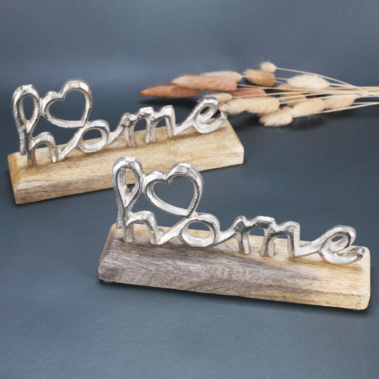 Holz kann von den Produktbildern abweichen