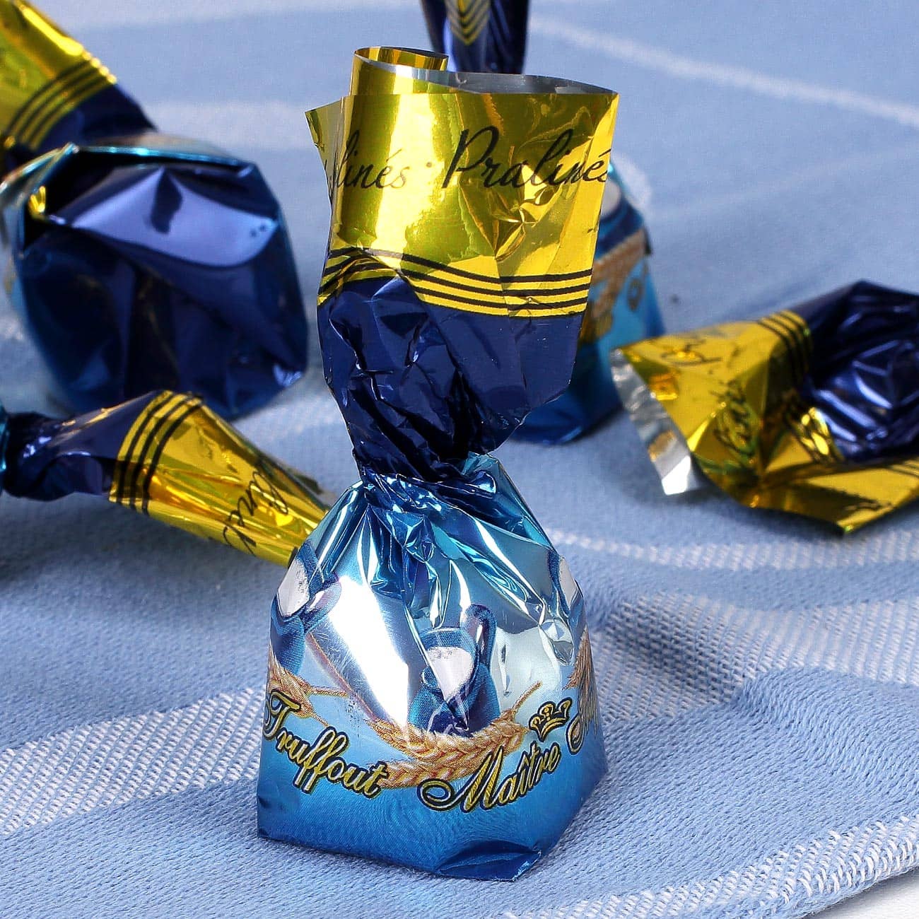 Cremige Milchschokolade als Pralinen mit Cerealien