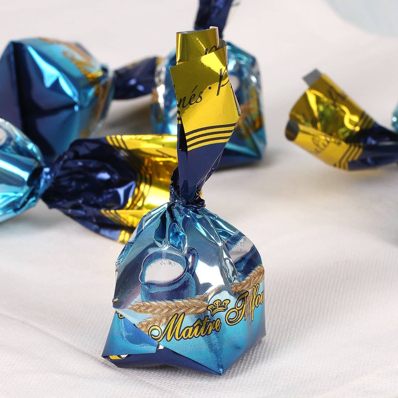 Cremige Milchschokolade als Pralinen mit Cerealien