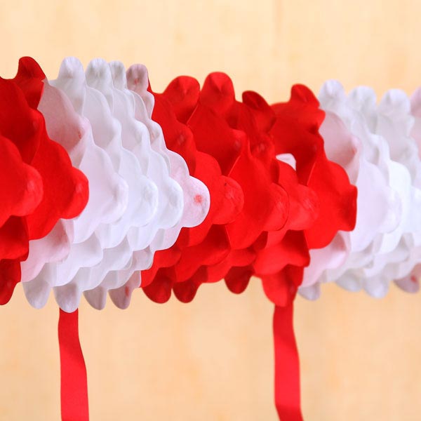 rot/weiße Papiergirlande