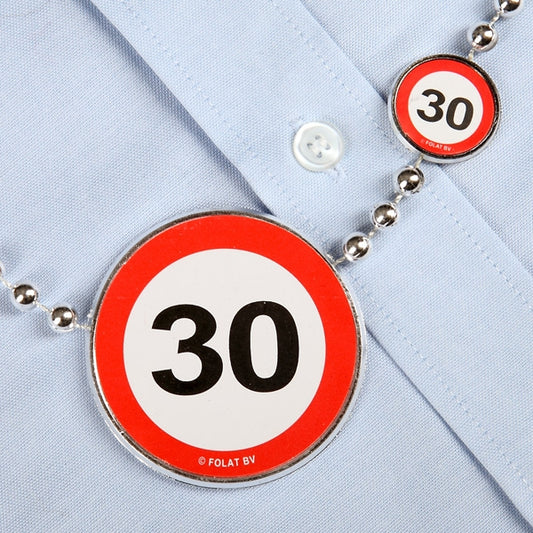 Verkehrsschilder als Anhänger