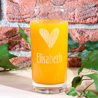 Trinkglas mit Name- und Herzgravur