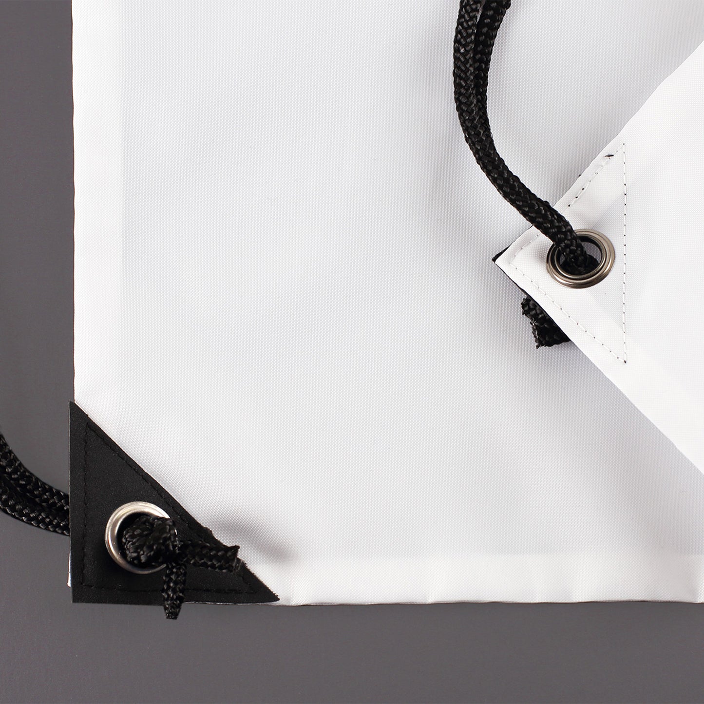 Detailansicht der verstärkten Ecke mit Kordelzug