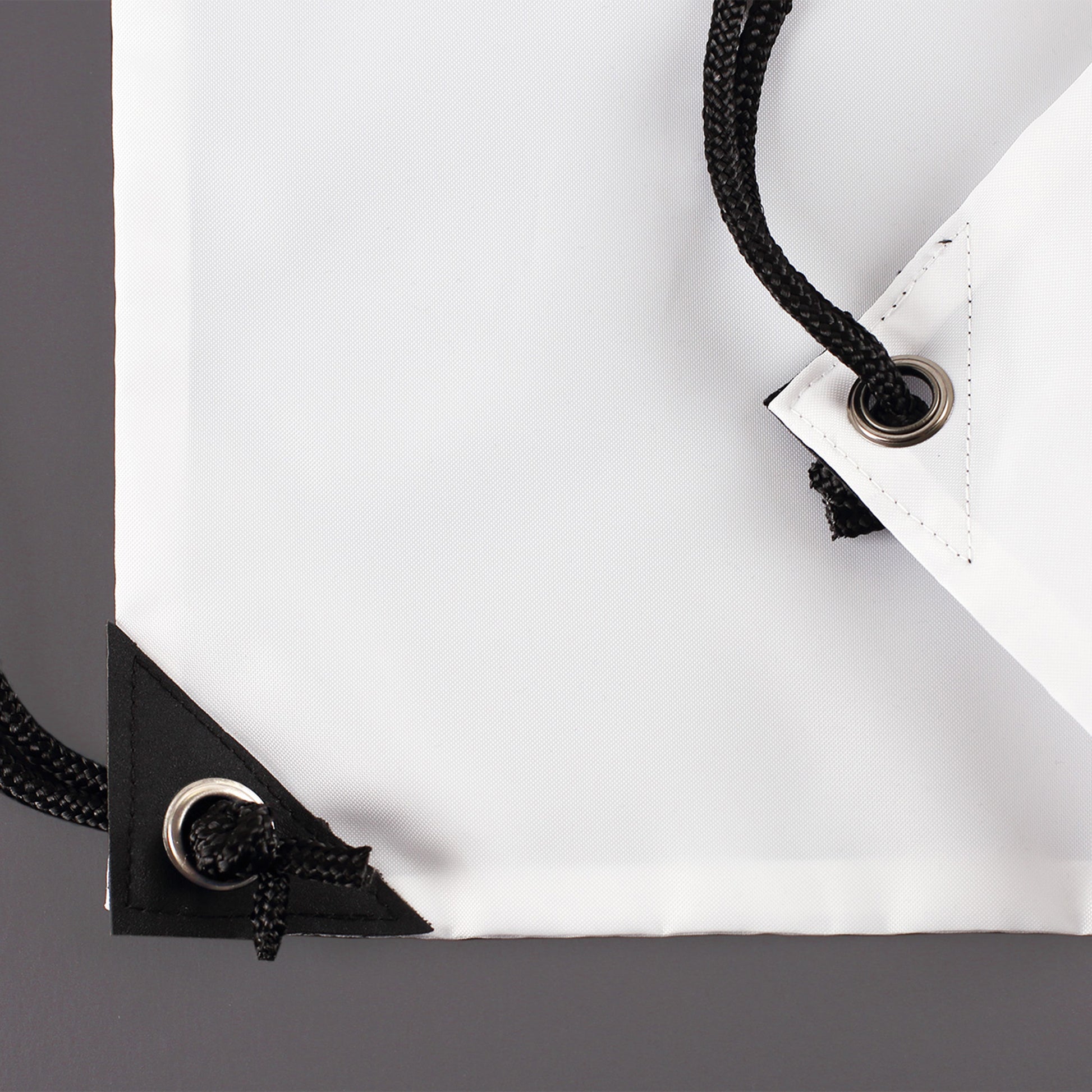 Detailansicht der verstärkten Ecke mit Kordelzug