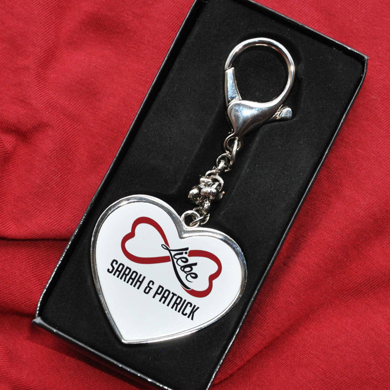 Schlüsselanhänger unendliche Liebe mit Namen