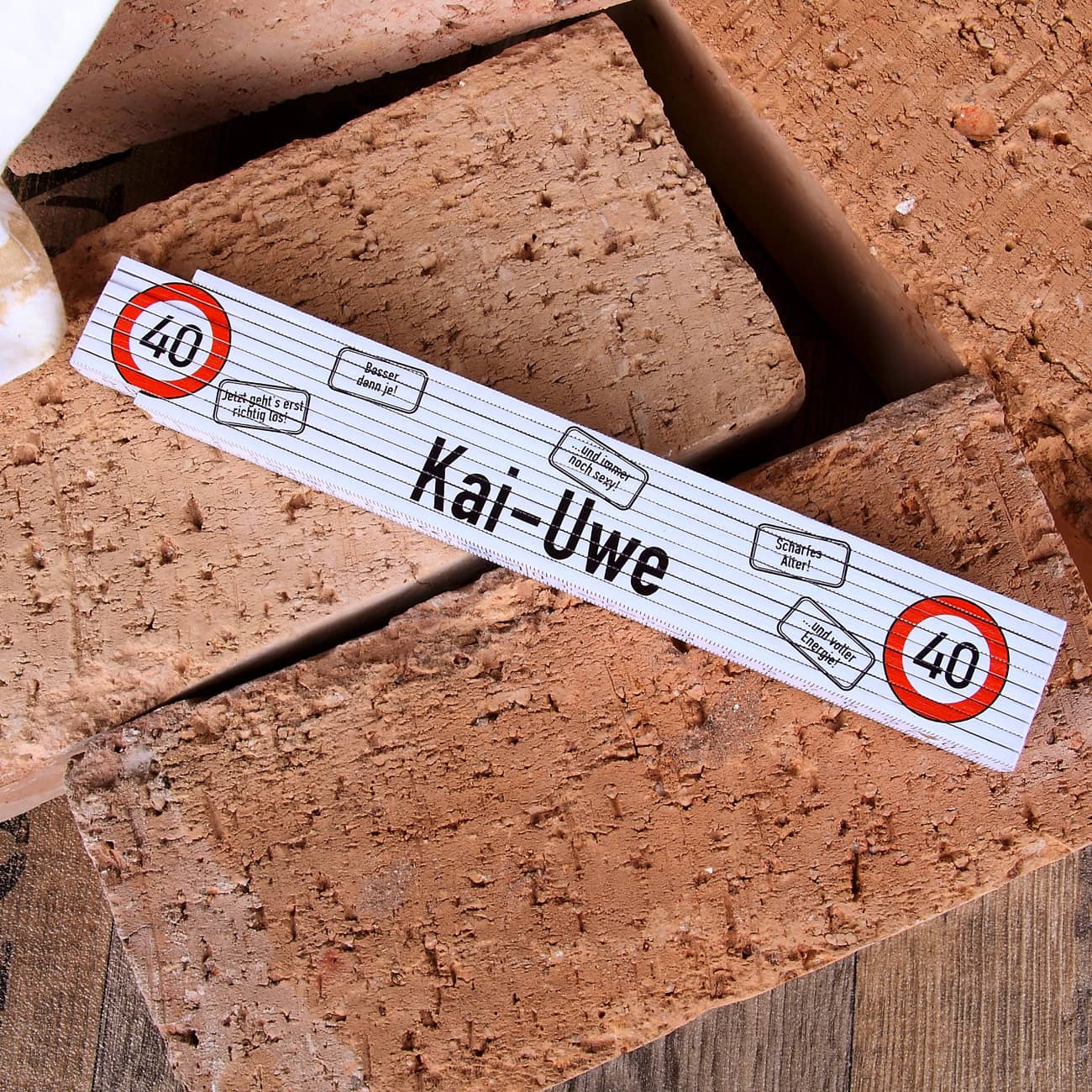 Praktischer Zollstock zum 40. Geburtstag mit Namensaufdruck