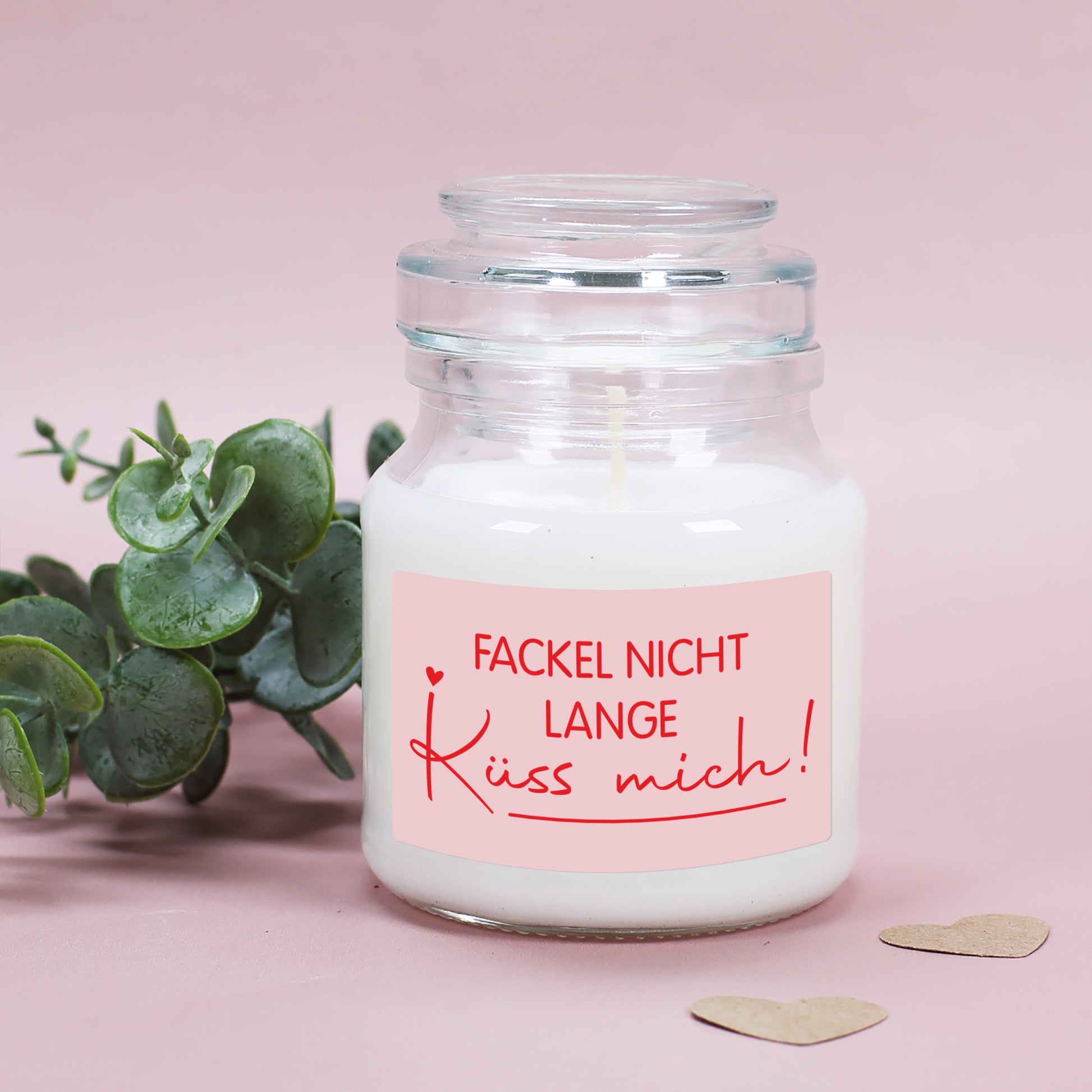 Kleine Duftkerze im Glas mit Deckel und Liebesbotschaft „Fackel nicht lange – Küss mich!“