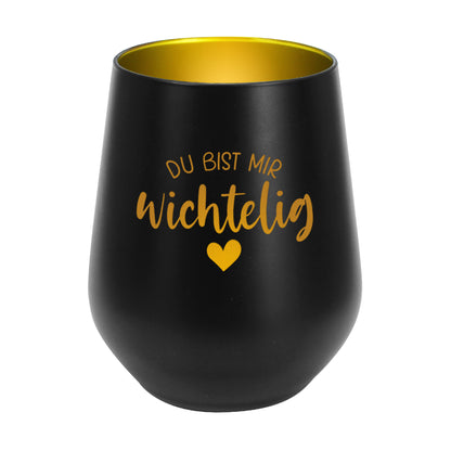 Schwarzes Windlicht mit Gravur „Du bist mir wichtelig“ freigestellt vor weißem Hintergrund