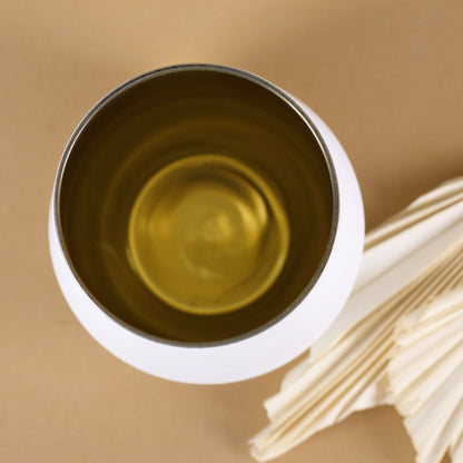 Innenansicht des weiß-goldenen Windlichts mit glatter goldener Beschichtung