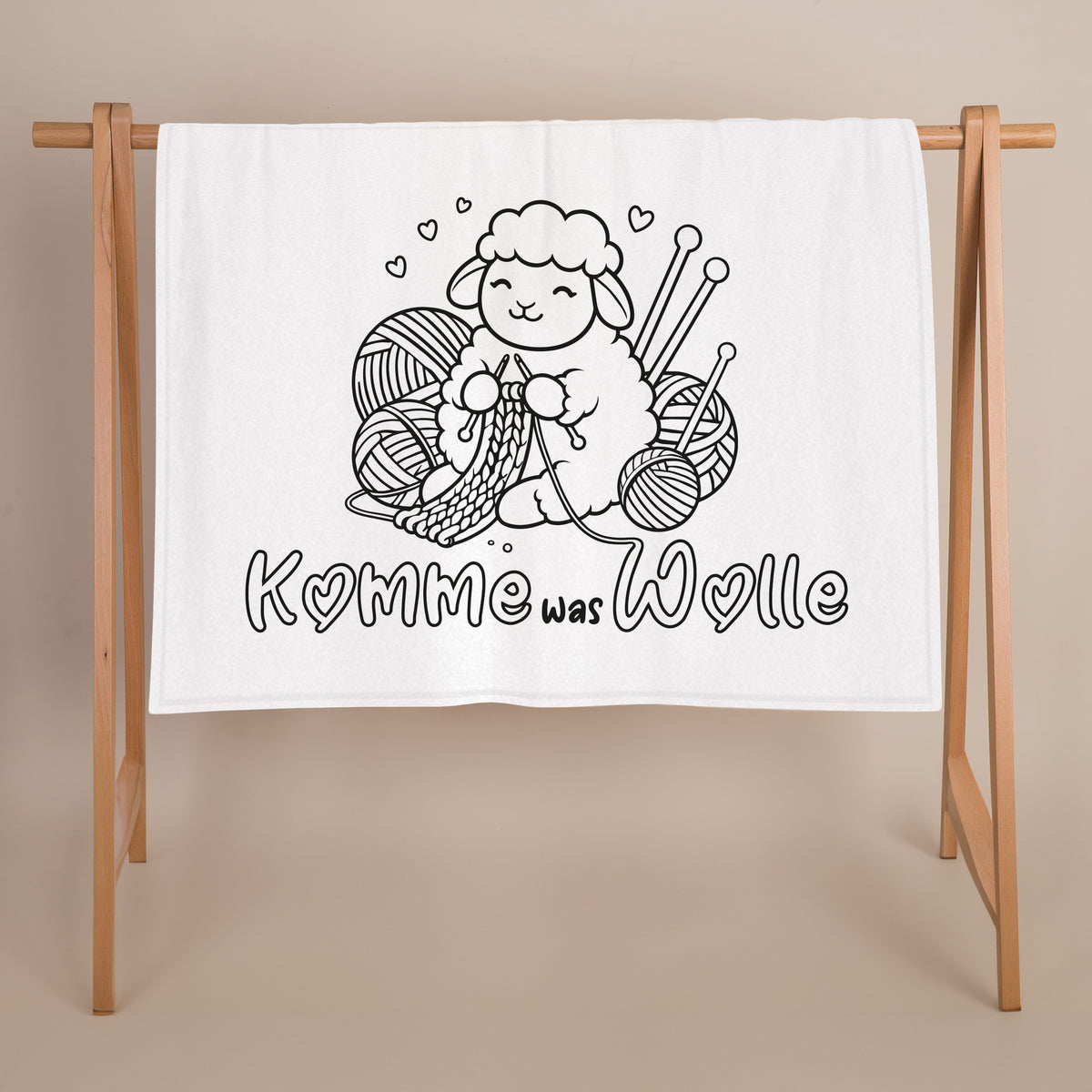 Weiße Kuscheldecke mit Strickmotiv Komme was Wolle als Geschenk für Strickerinnen