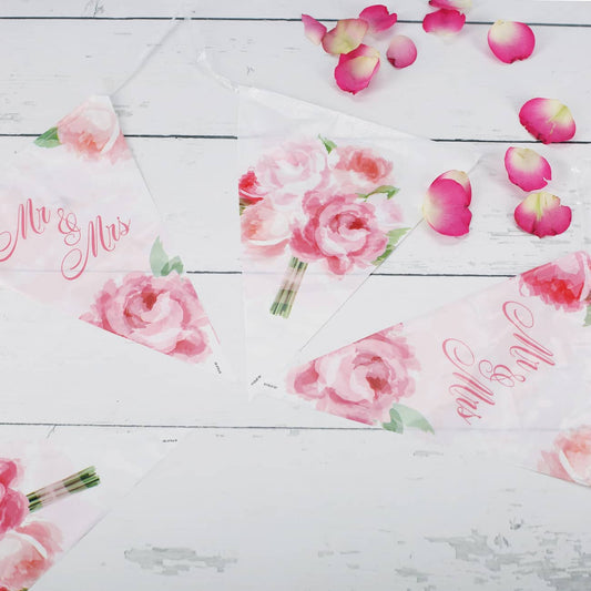 Hochzeitsdeko mit Rosenmotiv