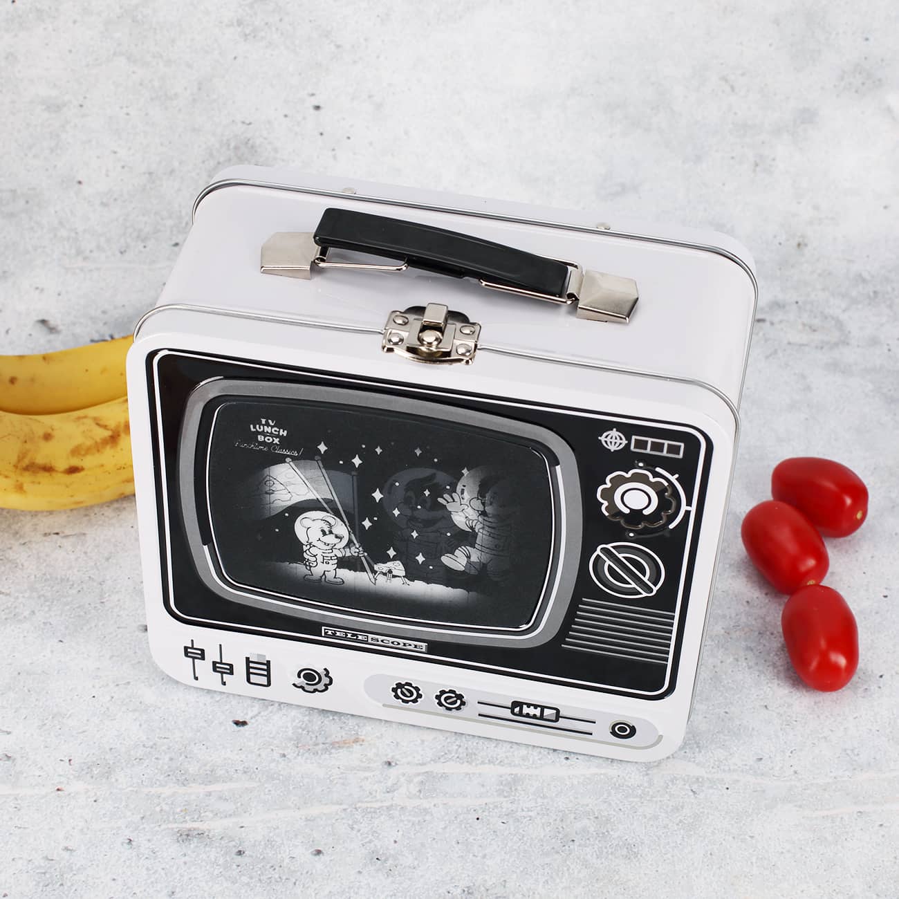 mit Griff und sicherem Klappverschluss