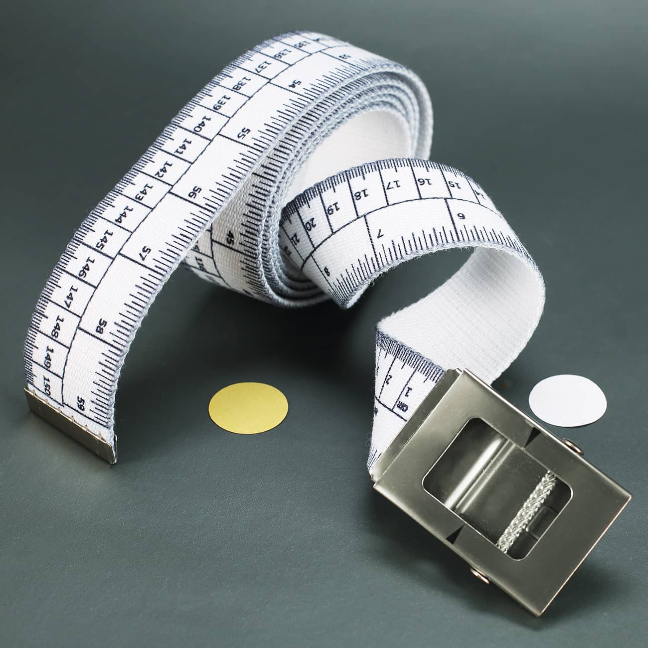 Metallschnalle mit Markierung