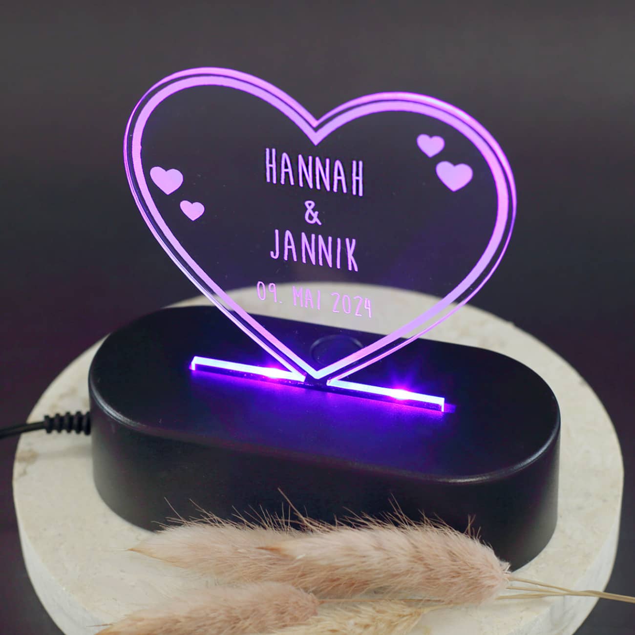 Lampe aus Acryl zum Valentinstag