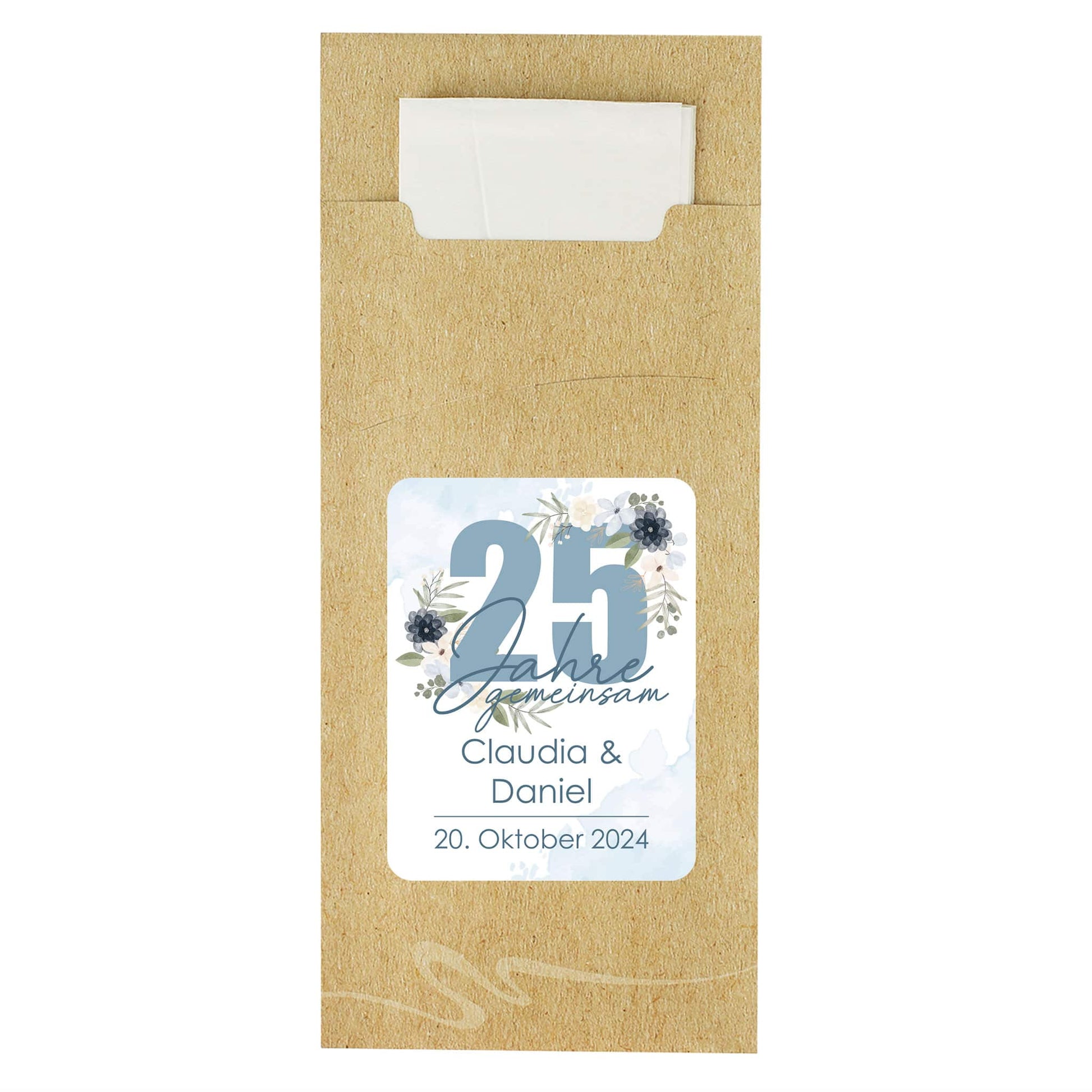 Besteckaufbewahrung auf neutralem Hintergrund mit Personalisierung