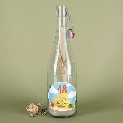 Flaschenpost zum Geburtstag mit Strand-Sandkuchen-Etikett, Alter und Name
