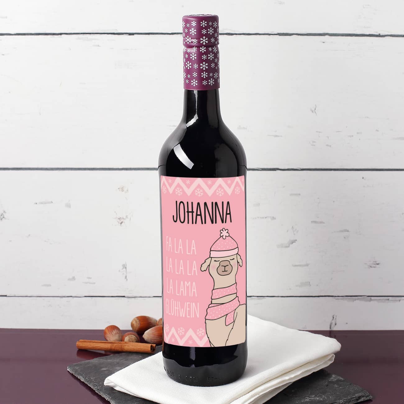 Glühwein mit niedlichem Lama und Ihrem Wunschnamen