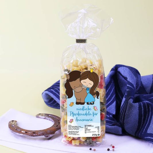 Niedliche Pferdenudeln mit Ihrem Wunschname