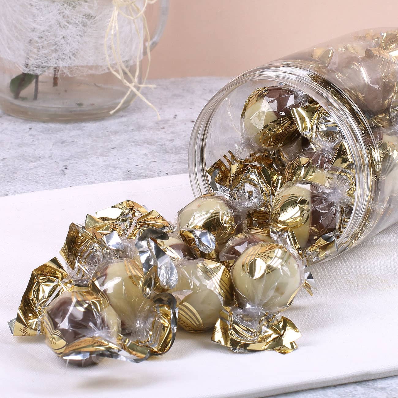 Pralinen einzeln verpackt.