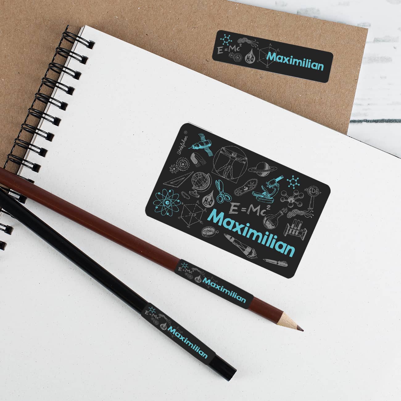 Namensaufkleber für kleine und große Wissenschaftler