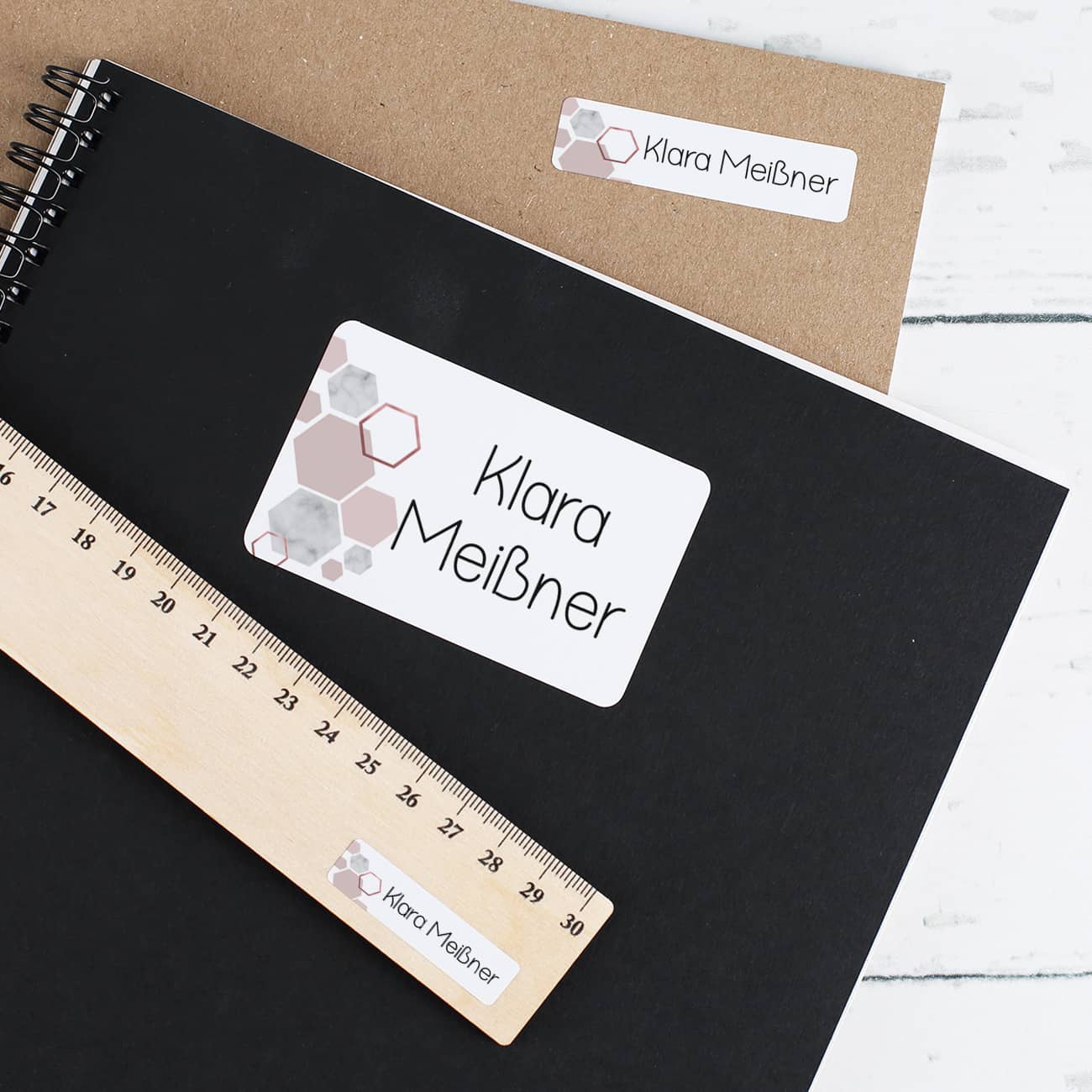 Schulaufkleber für Teenager mit geometrischem Motiv und Name