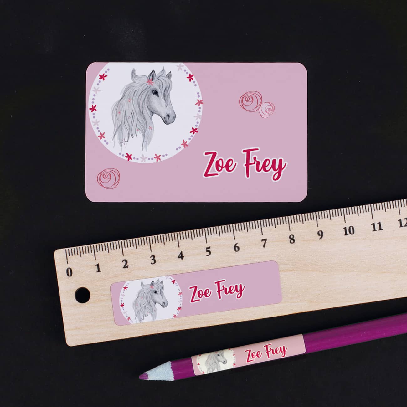 Schulaufkleber mit Pferd und Name (100 Stück)